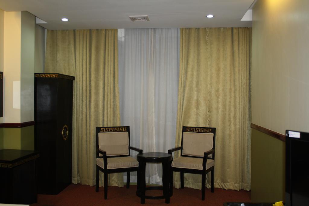 Manila Crown Palace Hotel Kamer foto
