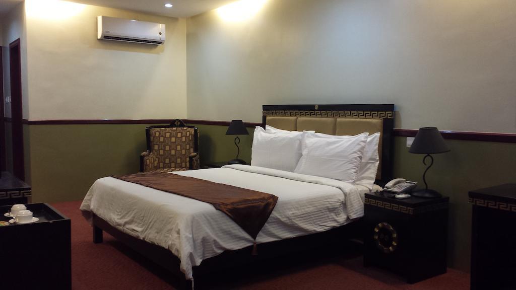 Manila Crown Palace Hotel Kamer foto