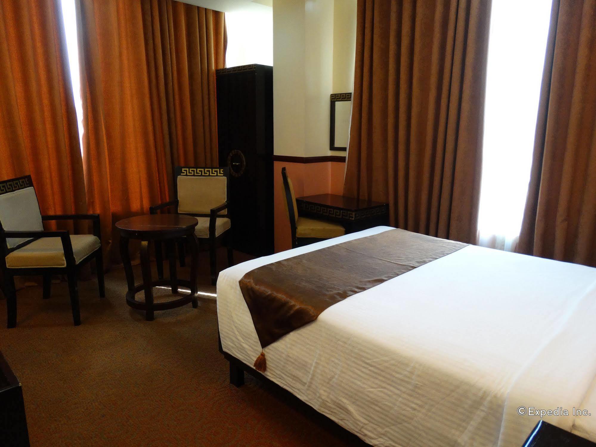 Manila Crown Palace Hotel Buitenkant foto