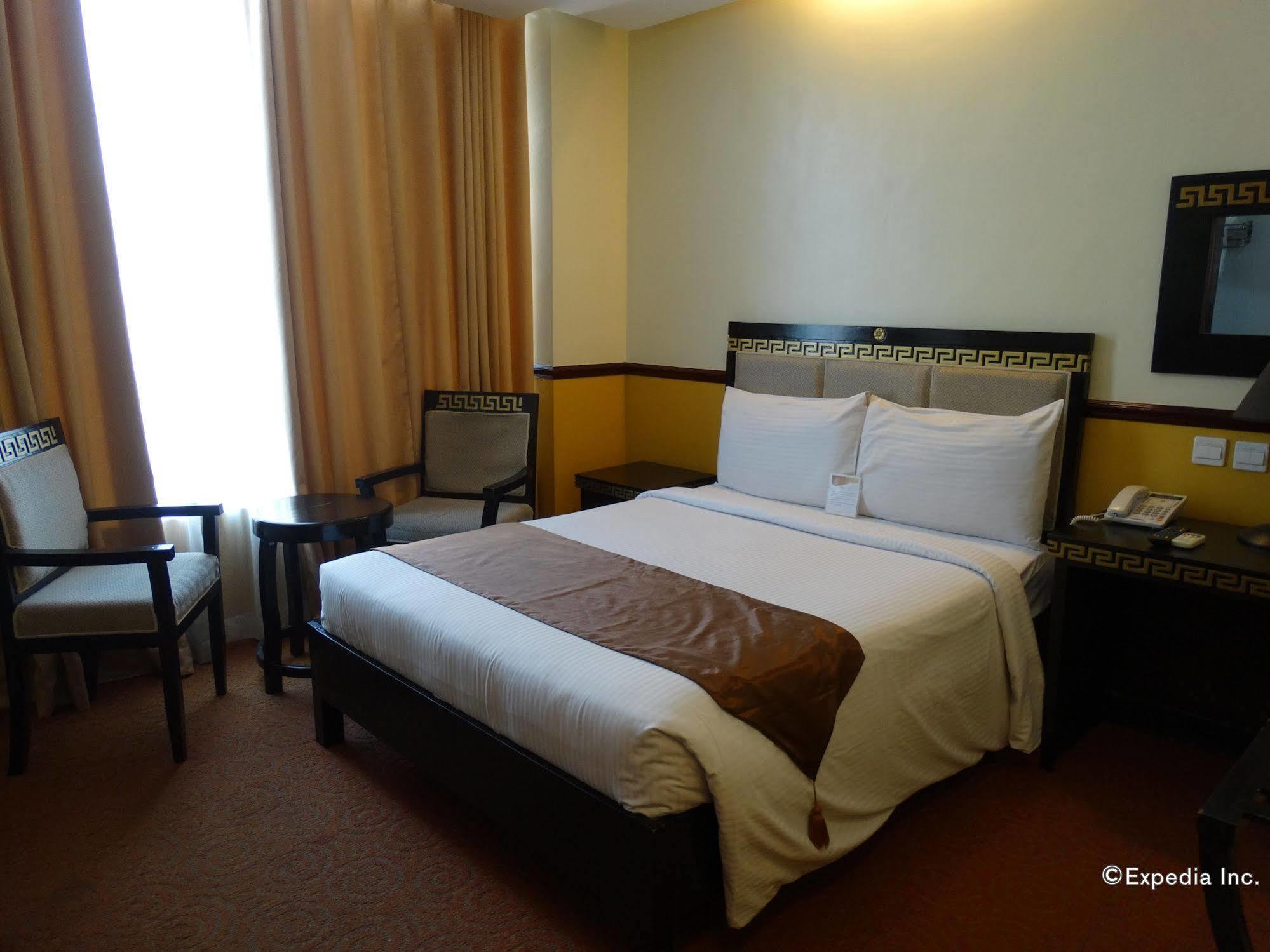 Manila Crown Palace Hotel Buitenkant foto